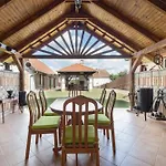Pensjonat Feher Galamb Vendeghaz 4*